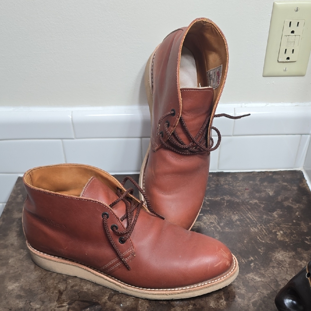 Red Wing Shoes Tan Leather Chukka Boots